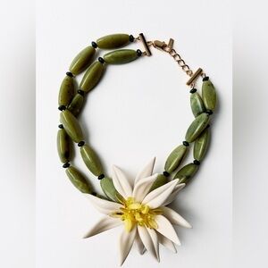 Zara White Green Beaded Flower Choker Necklace | NWT